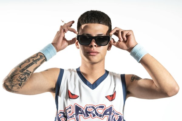 Explorer le monde avec énergie : astuces essentielles pour rester en forme en voyage